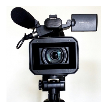 SONY HXR-NX5U Filmadora Full HD com 3CCD SDHC usada - foto 9