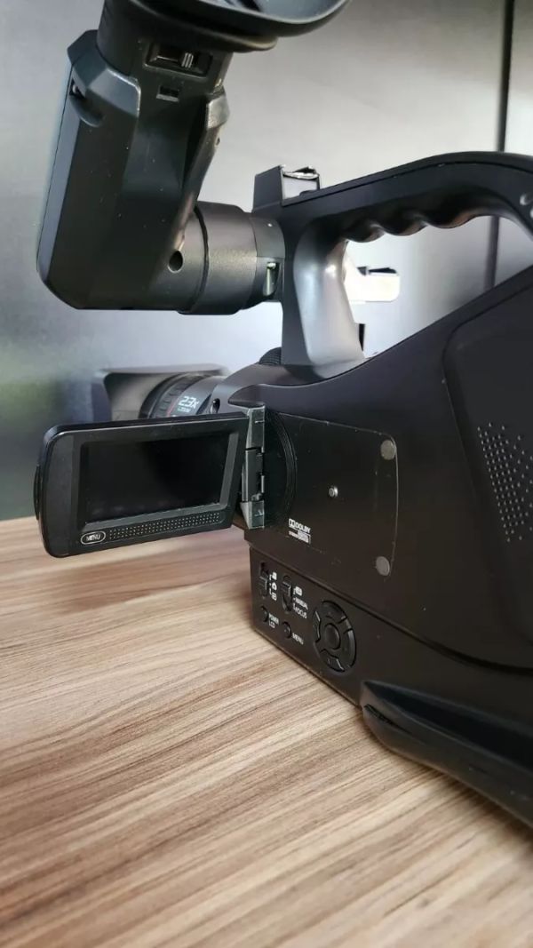Panasonic  AG-AC7 Filmadora Full HD  com 1CCD SDHC usada  - foto 6