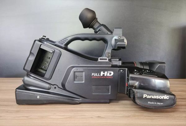 Panasonic  AG-AC7 Filmadora Full HD  com 1CCD SDHC usada  - foto 8