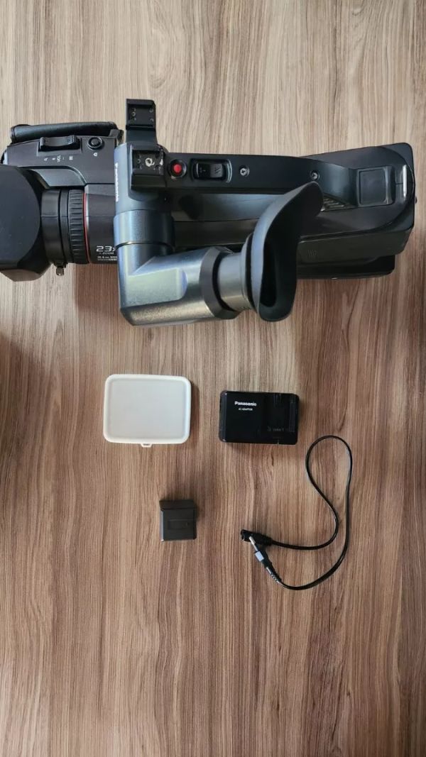 Panasonic  AG-AC7 Filmadora Full HD  com 1CCD SDHC usada  - foto 10